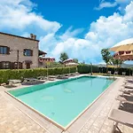 Дом отдыха In A With 2 Swimming Pools *