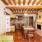 In A With 2 Swimming Pools * Cagli