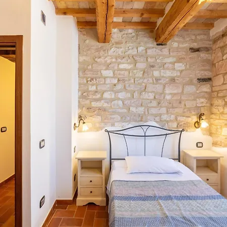 In A With 2 Swimming Pools Casa vacanze *