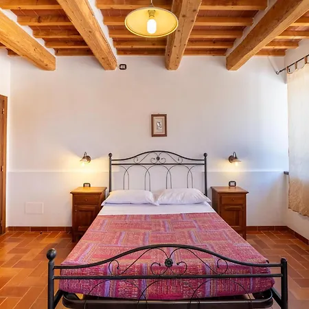 Casa vacanze In A With 2 Swimming Pools *