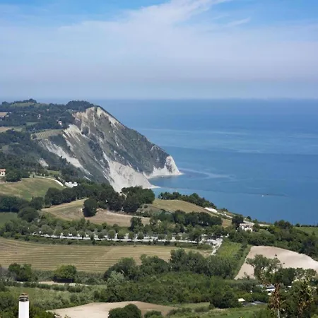 Casa vacanze In A With 2 Swimming Pools Cagli