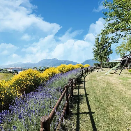 In A With 2 Swimming Pools Casa vacanze *