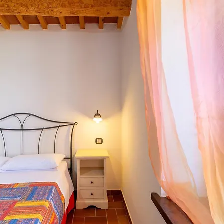 In A With 2 Swimming Pools Casa vacanze Cagli