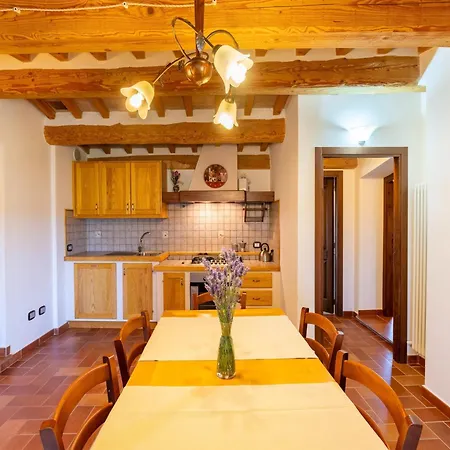 In A With 2 Swimming Pools Casa vacanze