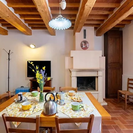 Casa vacanze In A With 2 Swimming Pools Cagli