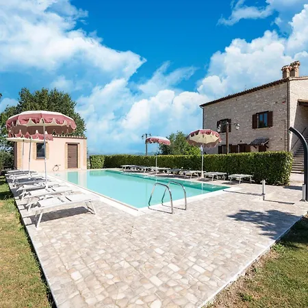 Casa vacanze In A With 2 Swimming Pools *