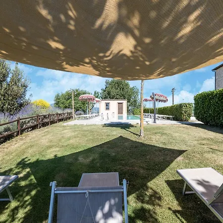 Casa vacanze In A With 2 Swimming Pools Cagli