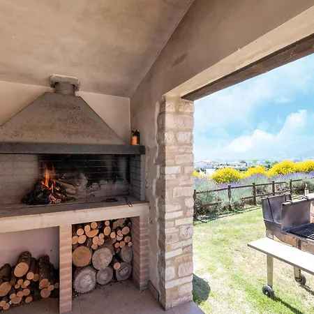 Casa vacanze In A With 2 Swimming Pools Cagli