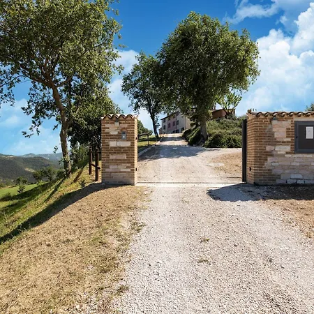 In A With 2 Swimming Pools * Cagli
